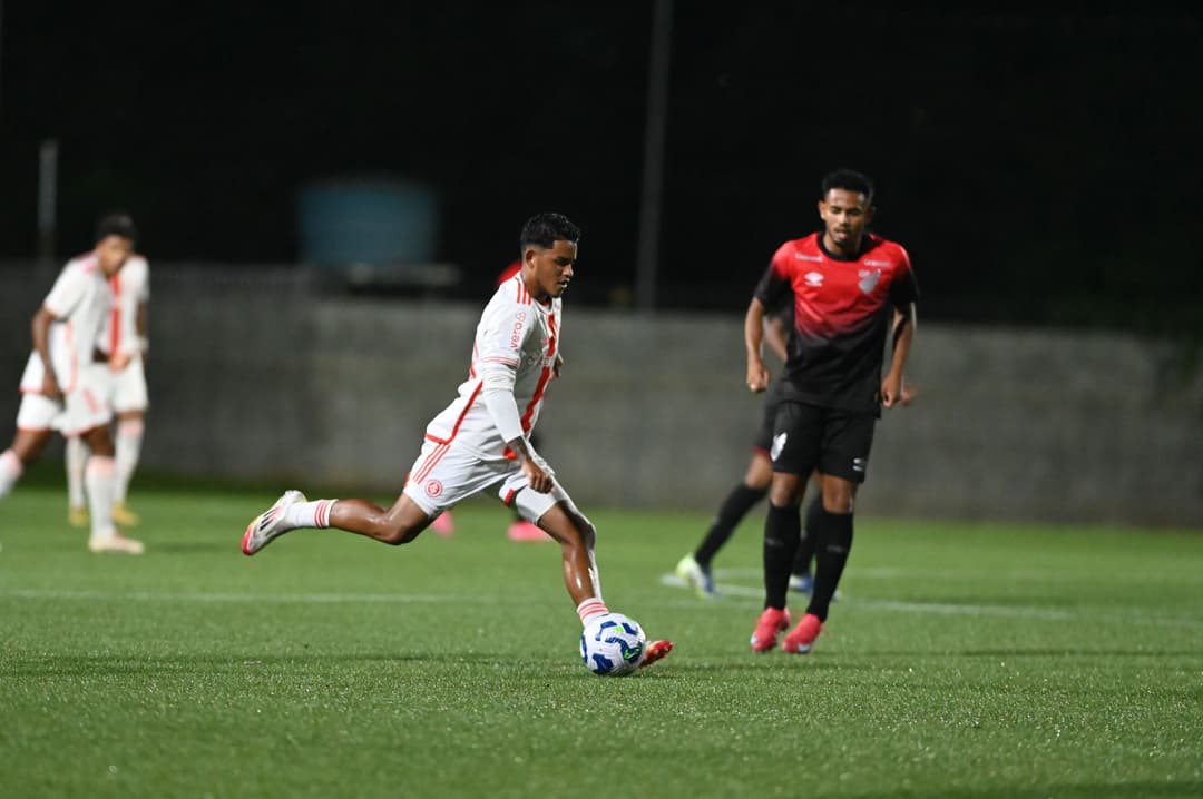 Celeiro de Ases é superado pelo Athletico-PR no Brasileiro Sub-20