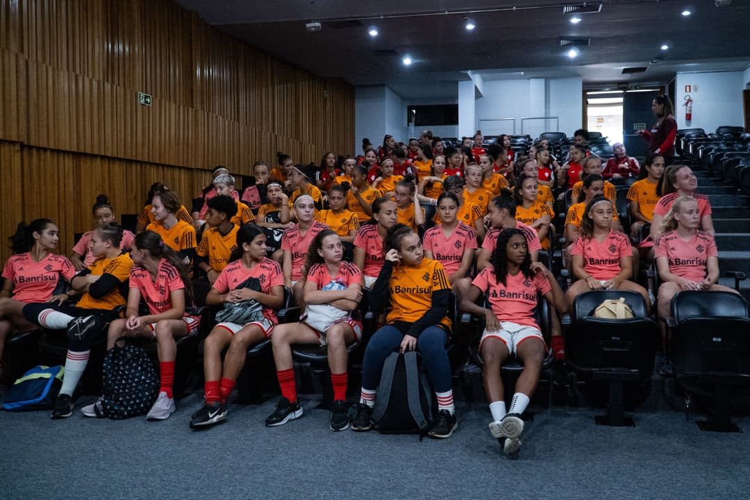 Base das Gurias Coloradas inicia trabalhos para a temporada de 2025