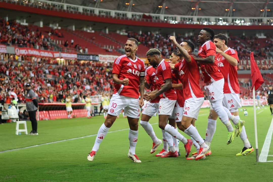 INTER VENCE O CRUZEIRO POR 3 A 0