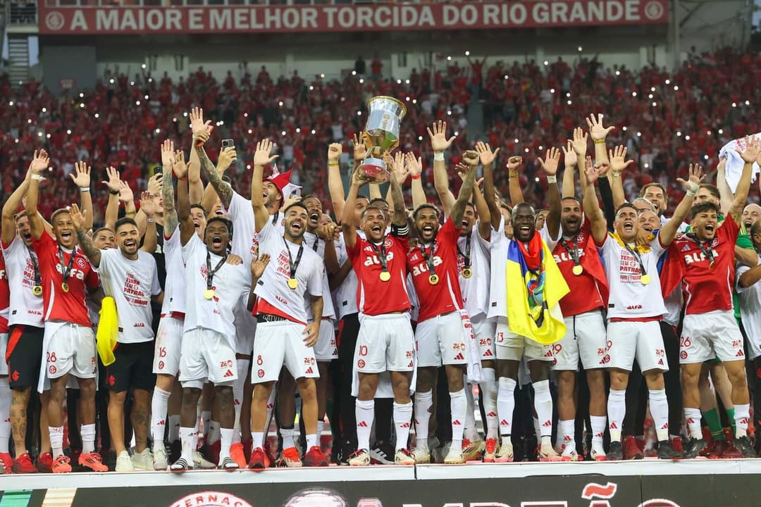 Flamengo x Internacional terá troca de faixas no Maracanã